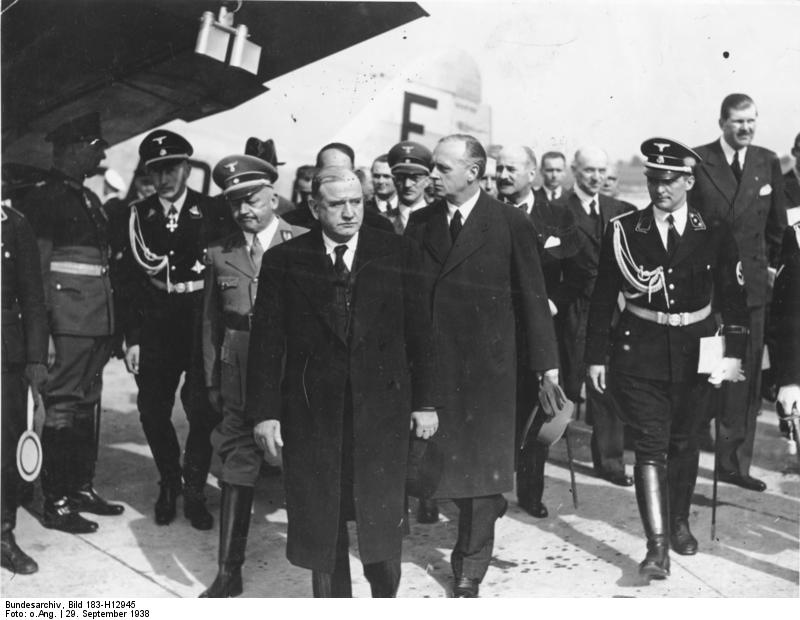 Daladier's arrival, Munich Conference, Germany, 29 Sep 1938; photo 1 of 2; also: Mayor Karl Fiehler, Ambassador André Francois-Poncet, Foreign Minister Joachim von Ribbentrop, Gauleiter Adolf Wagner