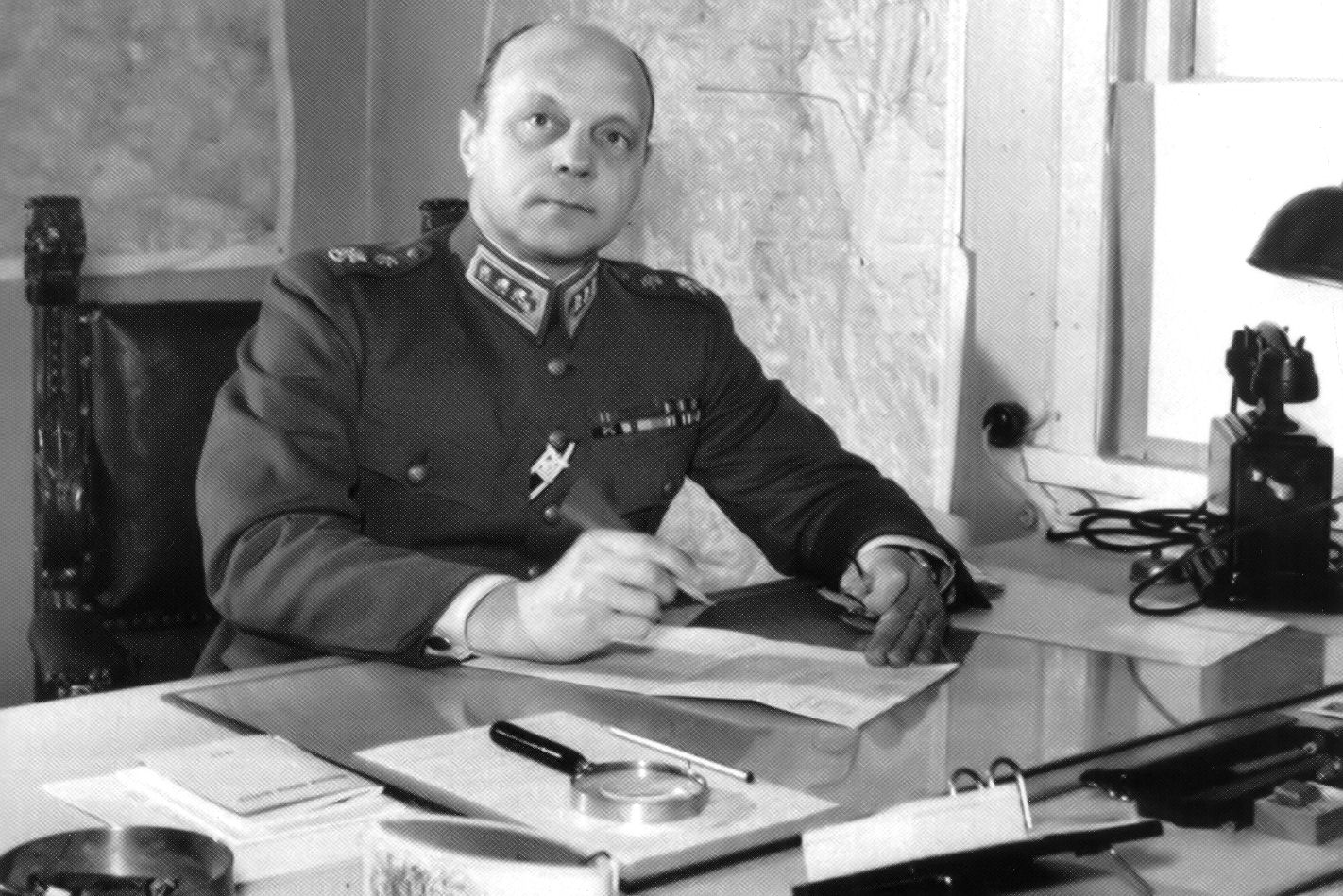 Finnish Army Commander-in-Chief General Erik Heindrichs at his desk, Finland, 1945