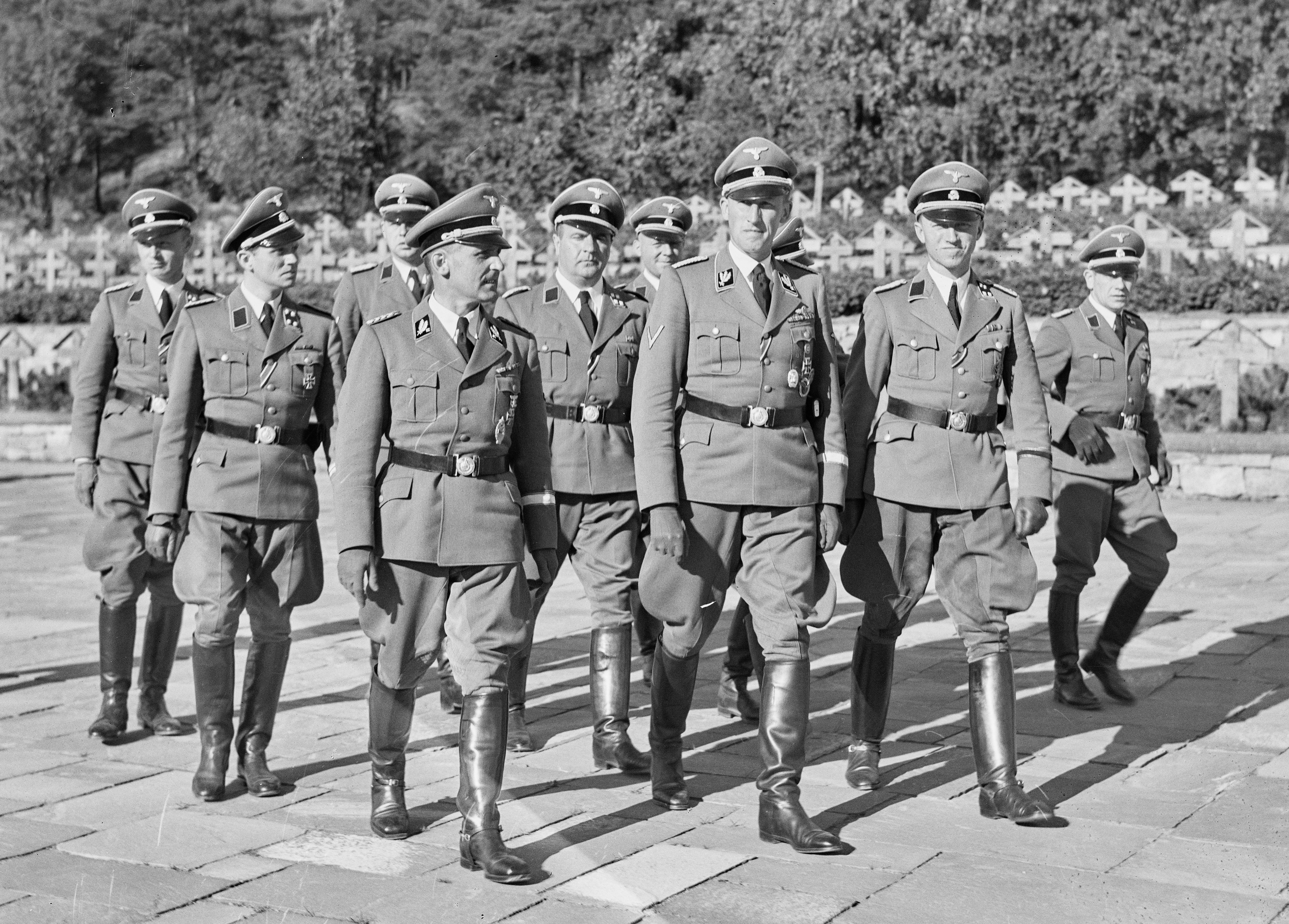 SS-Gruppenführer Heydrich (center) in Oslo, Norway, Sep 1941