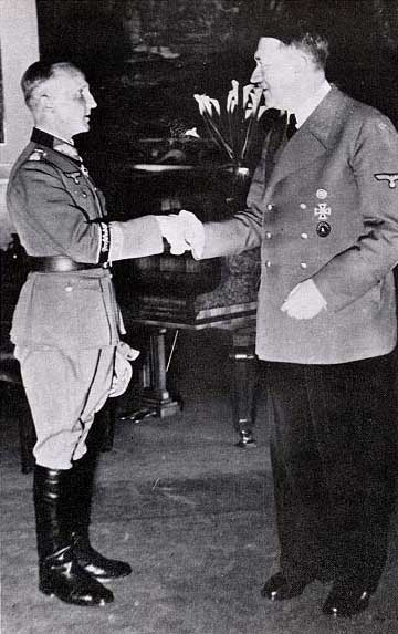 Hitler shaking von Manteuffel's hand, date unknown
