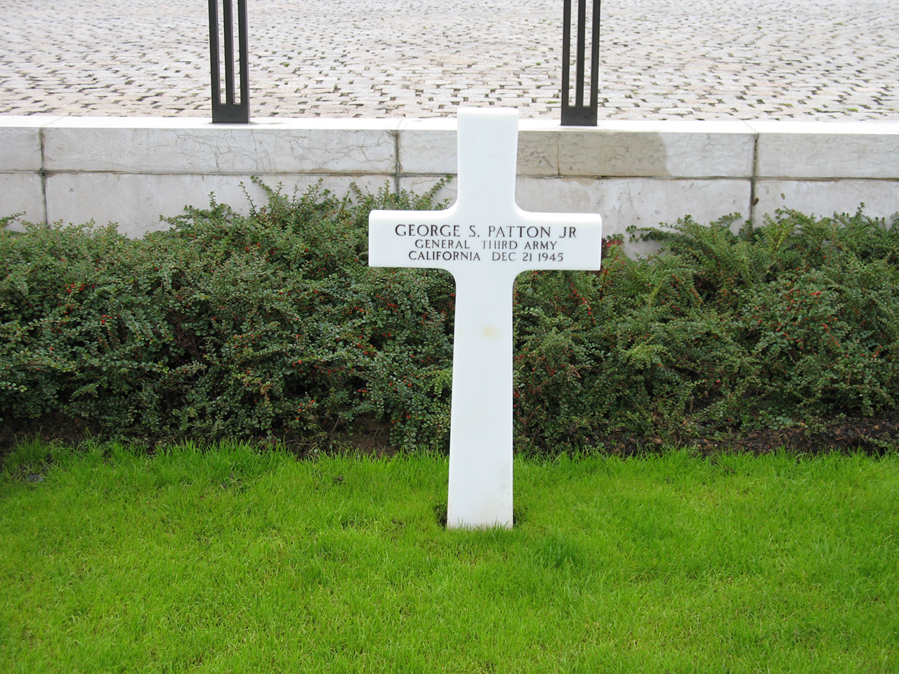 Grave of George Patton, Hamm, Luxembourg, 30 Aug 2006