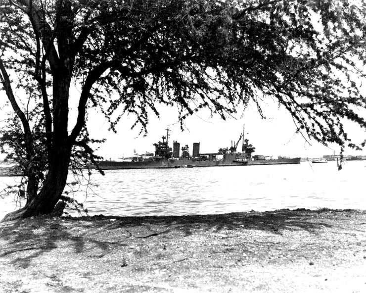 Astoria arriving at Pearl Harbor with Task Force 17, 27 May 1942