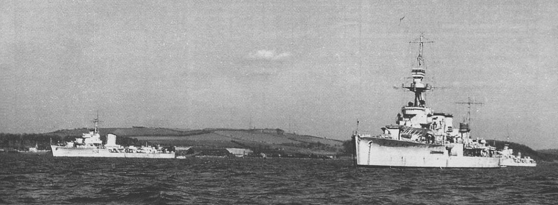 Conrad and Błyskawica during exercise, 1946