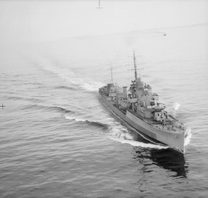 Polish destroyer Garland underway, 7 Apr 1945