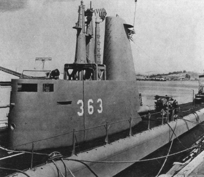 Submarine Guitarro being prepared for transfer to Turkey, Mare Island Naval Shipyard, California, United States, Jun 1954