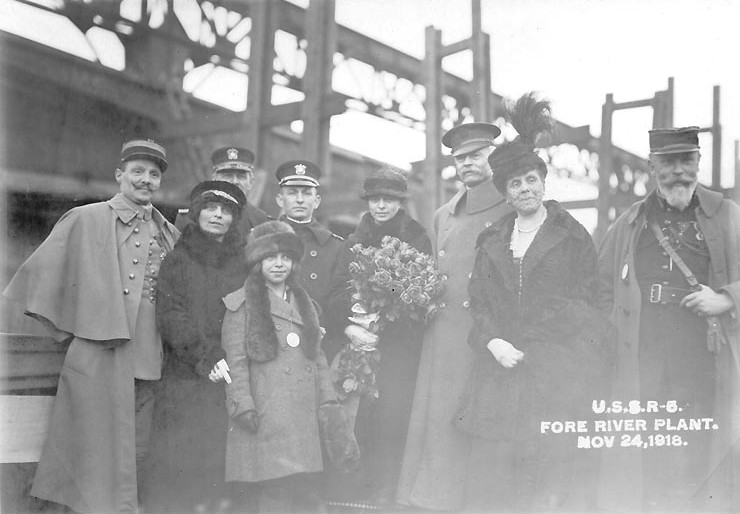 Launching ceremony of submarine R-5, Fore River Shipbuilding Company yard, Quincy, Massachusetts, United States, 24 Nov 1918