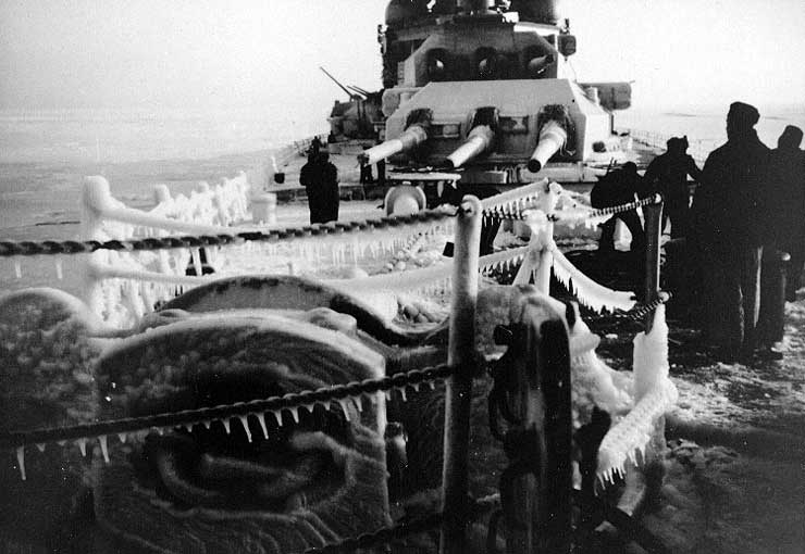 Scharnhorst's icy foredeck, Jan 1940, photo 2 of 2