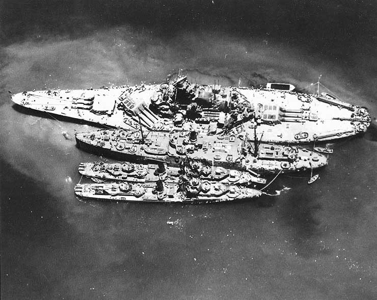 South Dakota, DD Mahan, DD Lamson repaired by USS Prometheus at Nouméa, New Caledonia, Nov 1942