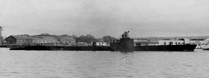 USS Sunfish in US Territory of Hawaii, circa late 1942