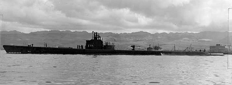 USS Sunfish in US Territory of Hawaii, circa late 1942