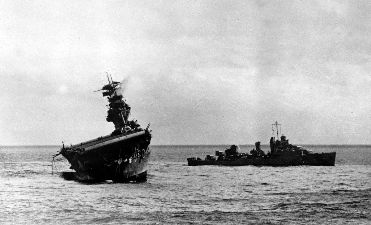 Destroyer Balch guarded Yorktown as the carrier was being abandoned, 4 Jun 1942, photo 1 of 2