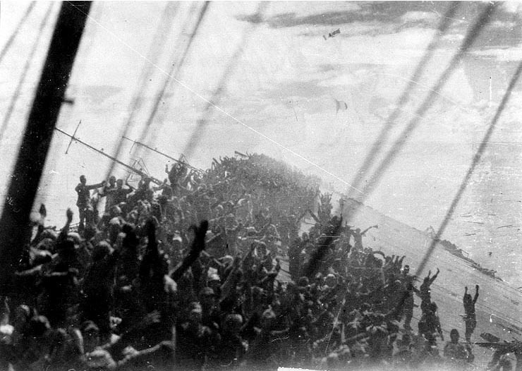 Zuikaku's crew's final Banzai, 25 Oct 1944