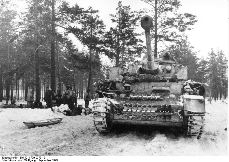 Panzer IV tank of German Army Group North in northern Russia, Sep 1943