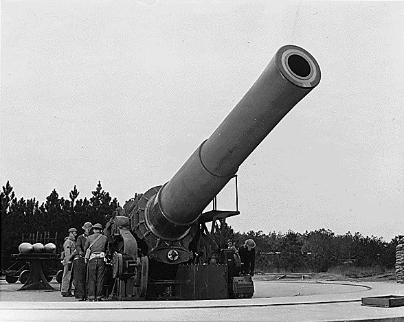 16-inch coastal defense gun at Fort Story, Virginia, United States, Apr 1942