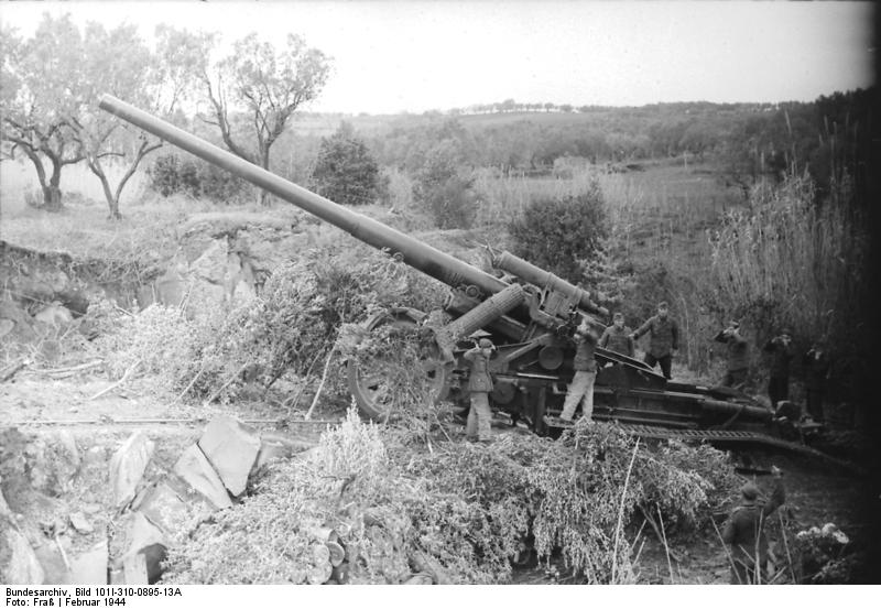 German 17 cm K 18 gun and its crew, Italy, Feb 1944