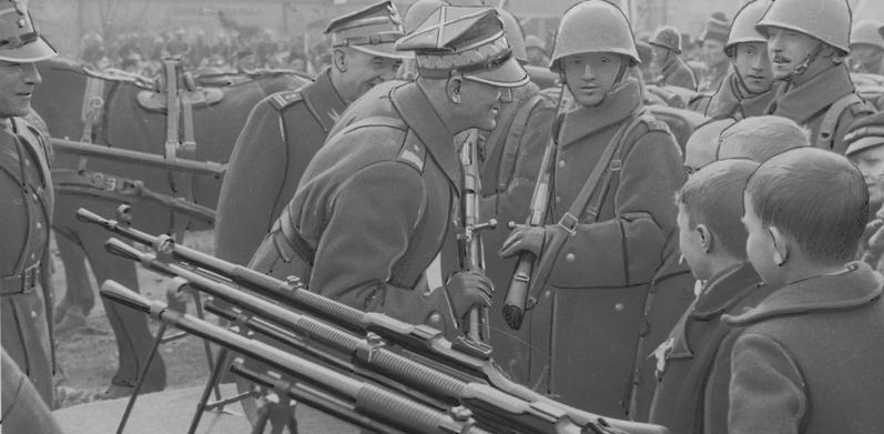 Brigadier General Narbut-Luczynski speaking with children during a Polish Army public event, 1939; note Karabin wz. 98 rifle and Browning wz. 28 automatic rifle