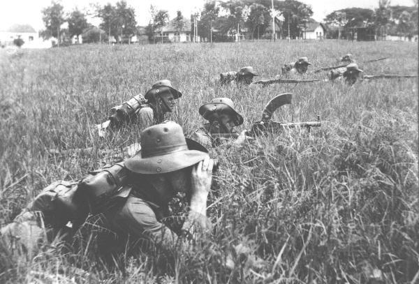 Royal Dutch East Indies troops on exercise, circa 1941; note Madsen light machine gun